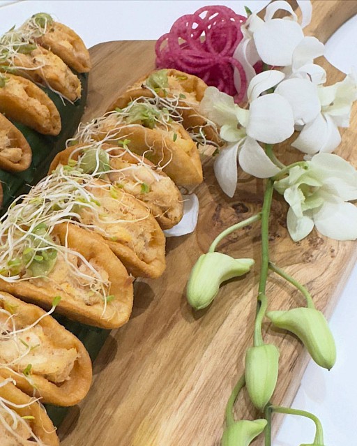 Because first impressions matter ????Some of our most popular hors d’oeuvres!

#torontocatering #horsdoeuvres #smallbites